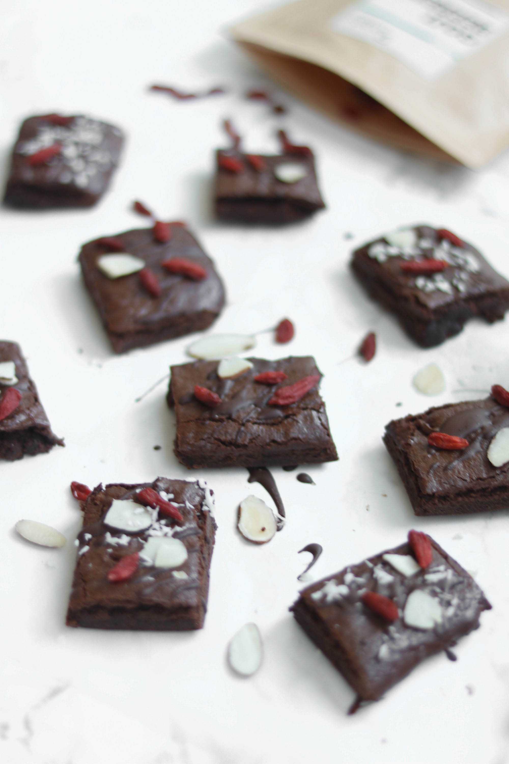 Zuckerfreie Superfood-Brownies